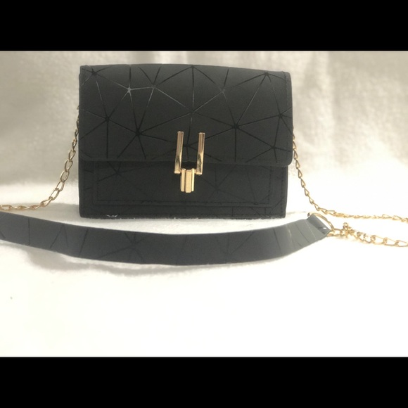 Abstract black crossbody bag - Picture 1 of 6